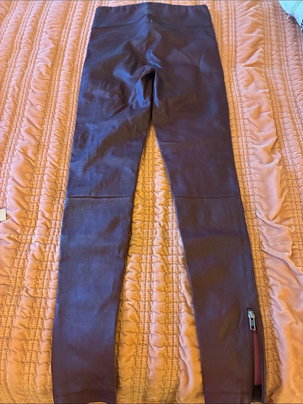 Lamarque burgundy red moto leather zip hem slim pants/leggings 13” waist - Picture 5 of 10